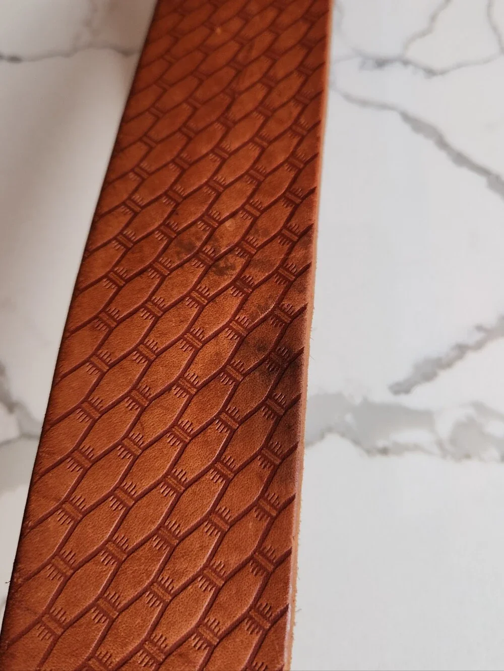 Craftsman Heavy Duty Leather Work Belt – Embossed Basketweave, Tan